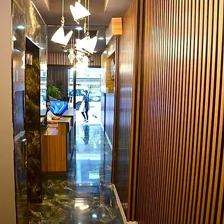 Waves Hotel Estambul